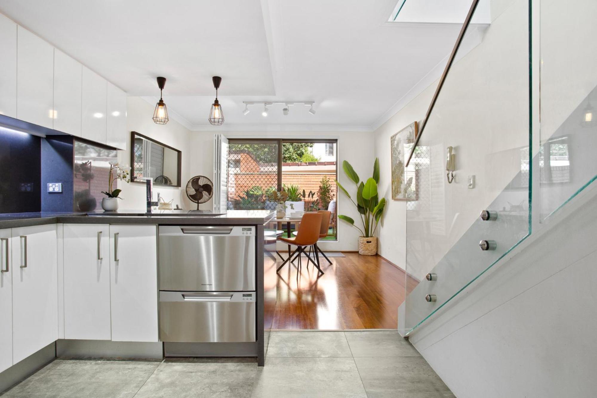 Ferienwohnung Elegantly Modern 2-Bed In The Heart Of Chippendale Sydney Exterior foto